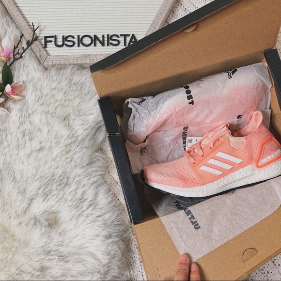 NWT 🍭Rare Adidas Ultraboost 19 Peach Pink - Picture 10 of 10